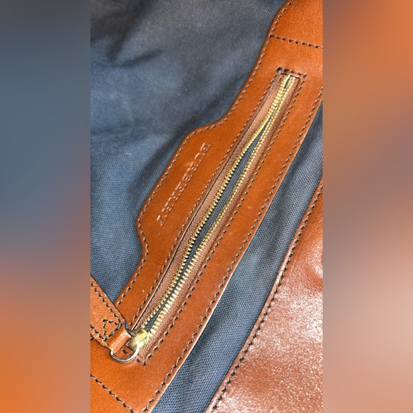 Burberry Canterbury Tote - Picture 7 of 14